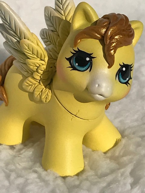 yellow pegasus