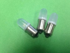 Vintage Harman Kardon FA-3000X receiver front panel LED lamps.