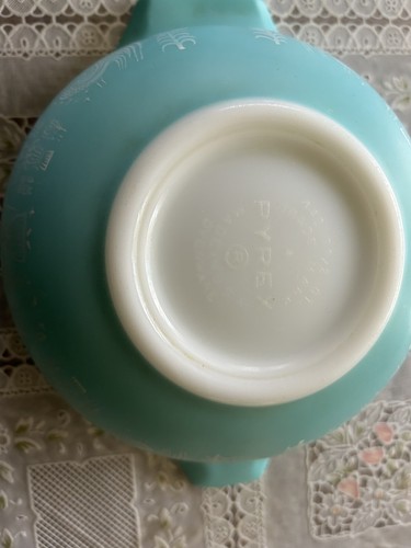 Set of 2 Pyrex Amish Butterprint Cinderella Bowls Turquoise/White 442 & 444 - Picture 4 of 9