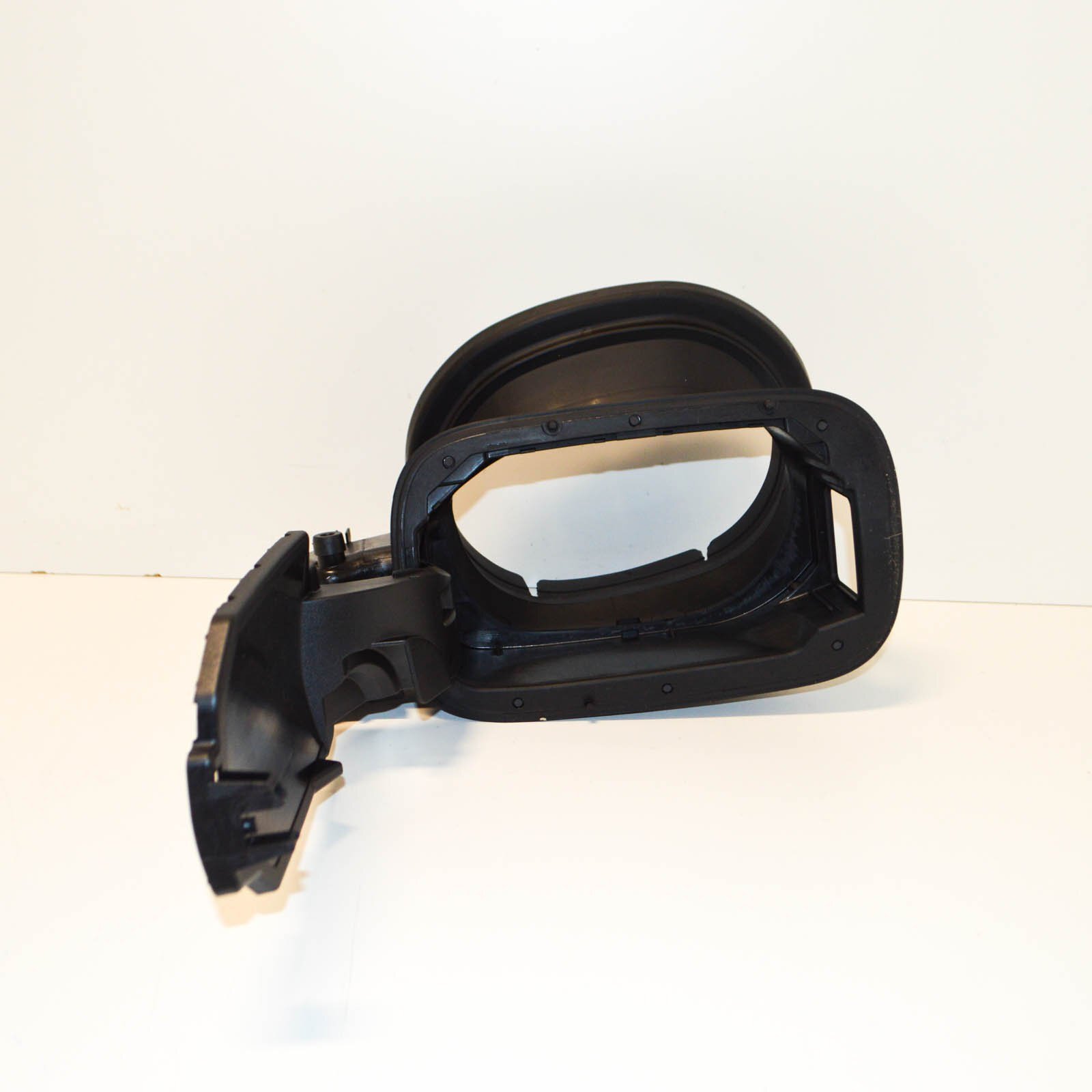 OEM MERCEDES BENZ S W222 Rear Fender Tank Filler Recess 