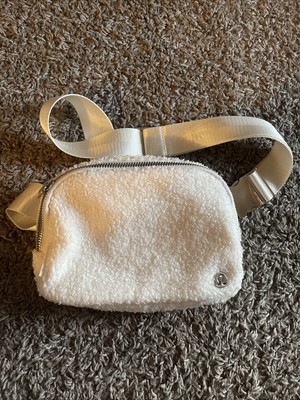 Lululemon Everywhere Fleece Belt Bag White Sherpa Gold Belt