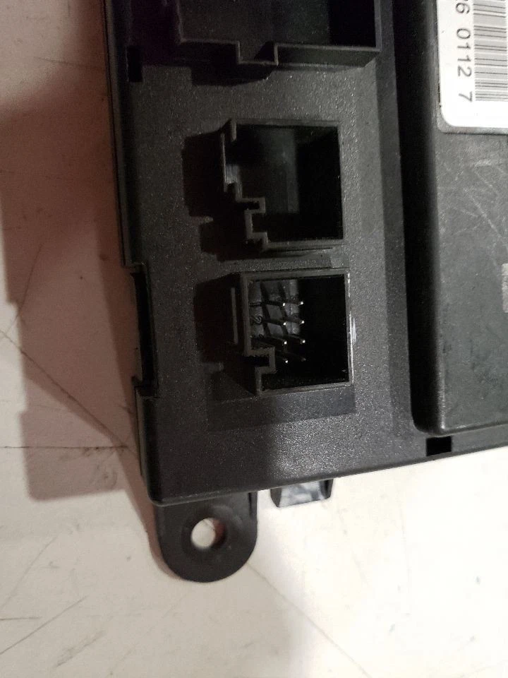 Módulo de control de puerta - Smart Fortwo 2013 automático - 08-16 OEM A4519003501 Foto 3 de 4