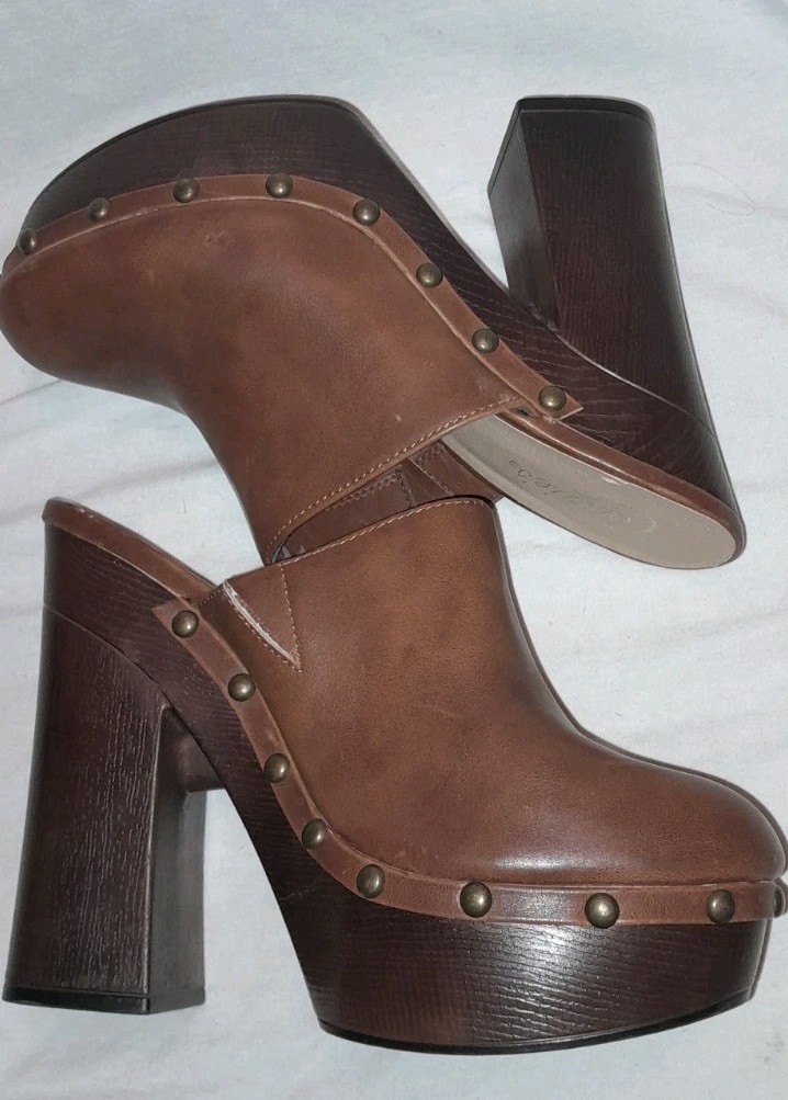 Vtg 1990s 2000s Y2K CANDIES leather Brown Clog Platform Mule Stud