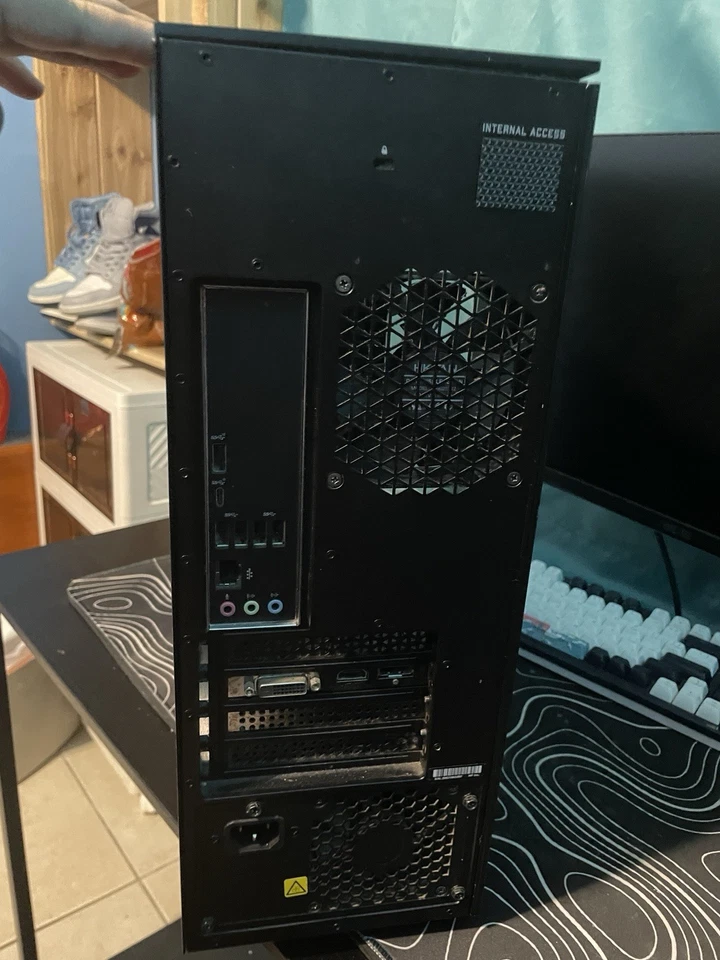 PC GAMING HP OMEN 30L Foto 3 de 4