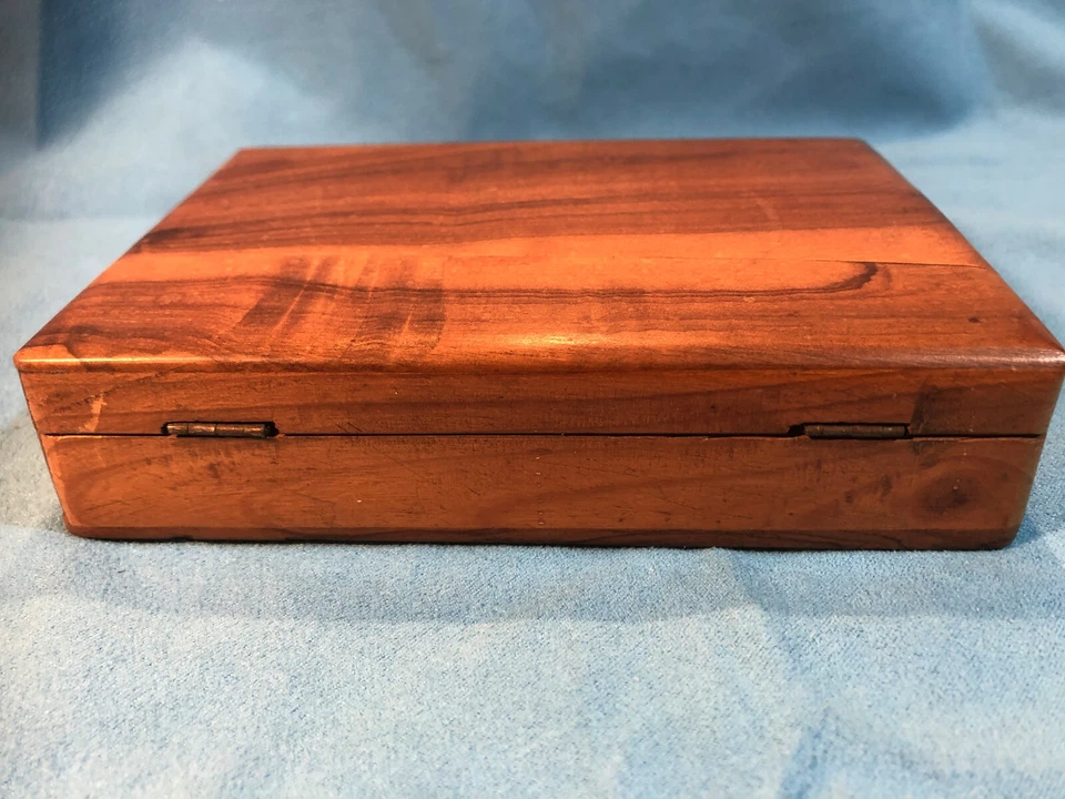 Wooden Keepsake Box w/ Lid small handmade hand crafted - 14x10x3.3cm - Image 2 of 4