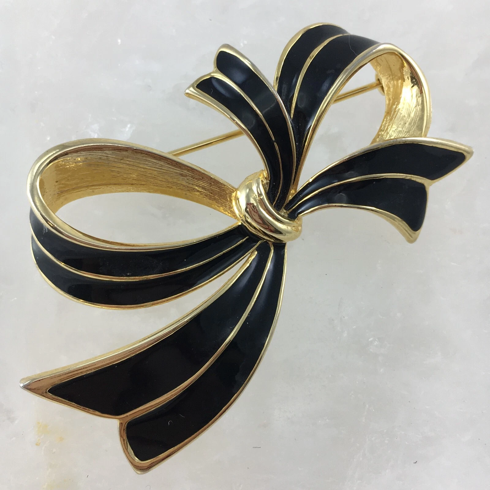 BARCS Large Black Enamel Ribbon Bow Gold Tone Brooch Pin VGC (TRACK & INSURANCE)
