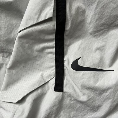 Nike Sportswear Tech Pack Cargo Shorts Light Grey Size Medium CZ9563-034