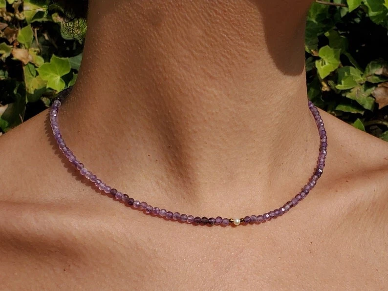 Collar hecho a mano de 24" con cuentas redondas facetadas de amatista púrpura natural para mujer Foto 2 de 4