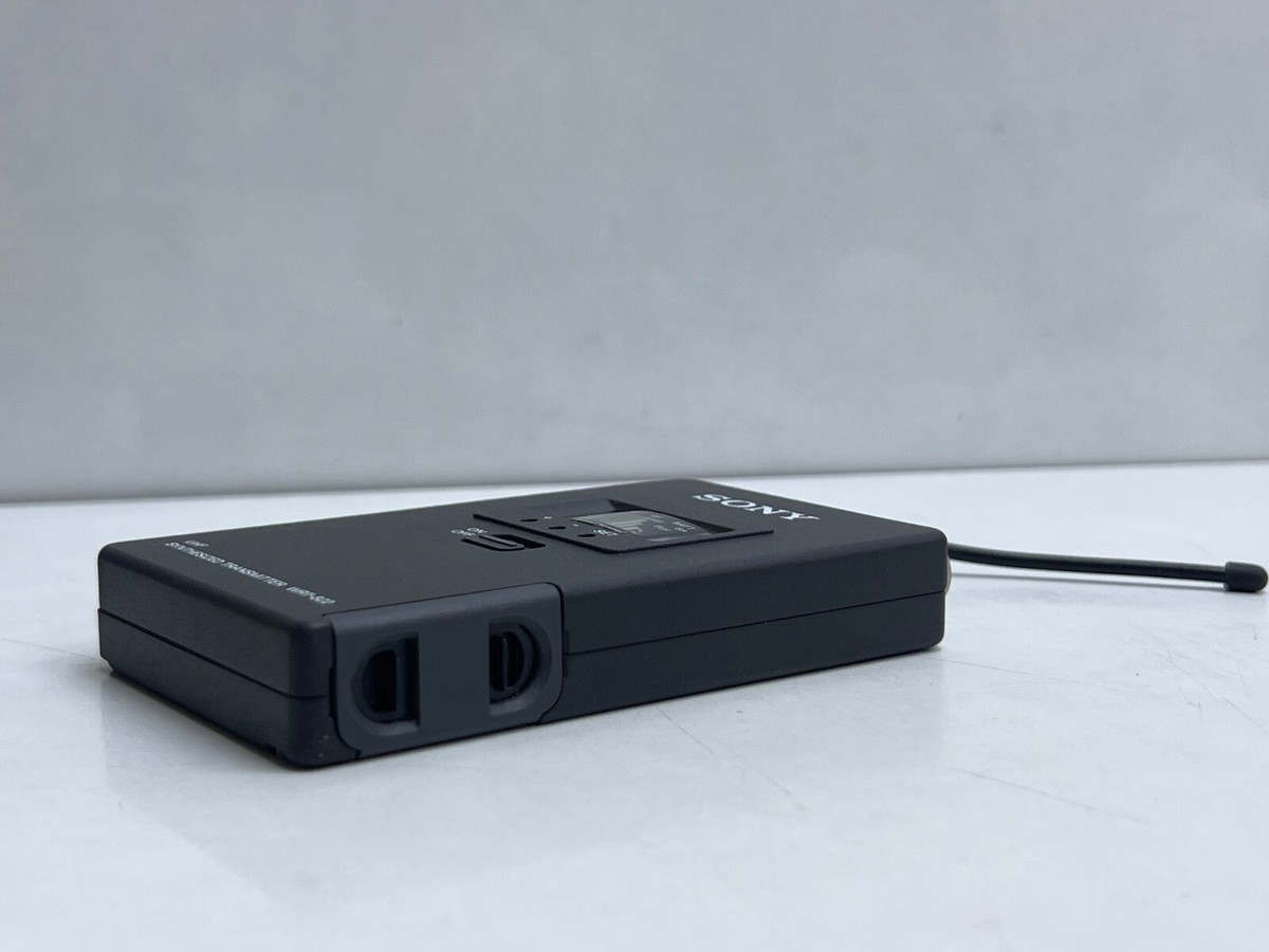 SONY WRT-822B/67 UHF SYNTHESIZED TRANSMITTER 838.025-862.000
