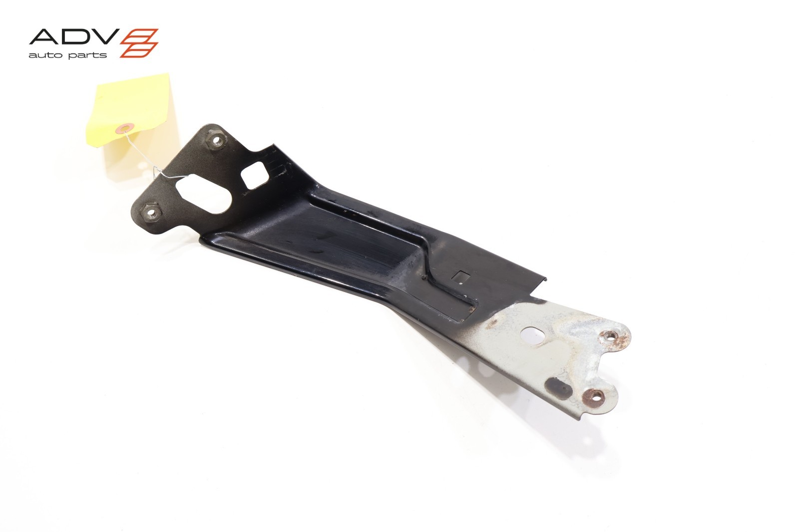 Maserati Levante 2017-2020 Front Left Side mounting bracket P/N 14929