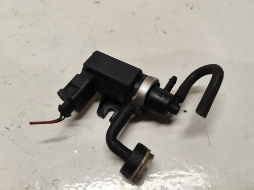 Audi A4 S4 B5 8D 1998 Diesel 81kW Turbolader Druckwandler Magnetventil 1J0906627