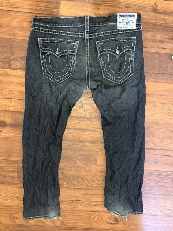 True Religion Men's Ricky Relaxed Straight Jeans Faded Gray Stitch Size 40