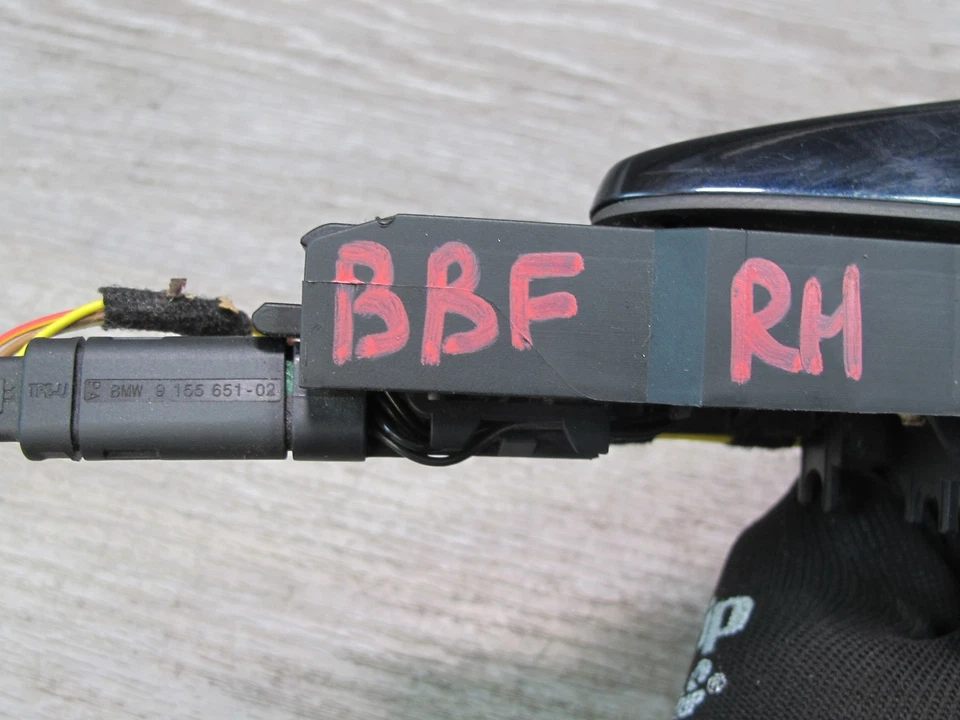 BMW F82 M4 2015-2020 JUEGO DE 2 MANIJAS EXTERIORES PUERTA IZQUIERDA Y DERECHA SIN LLAVE Foto 3 de 4