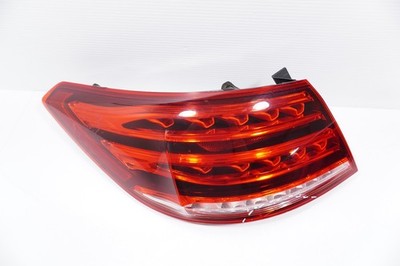**CRACK** 14-17 MERCEDES-BENZ C207 E-CLASS COUPE LEFT DRIVER SIDE TAILLIGHT LED