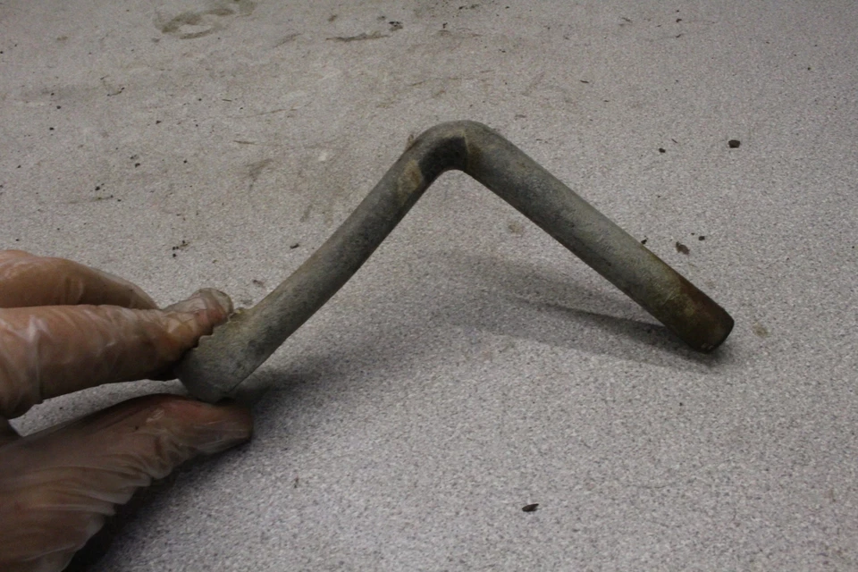 1964 Honda Super Hawk 305 CB77 REAR PASSENGER FOOT REST PEG STEP J5-2378.GC - Image 2 of 4