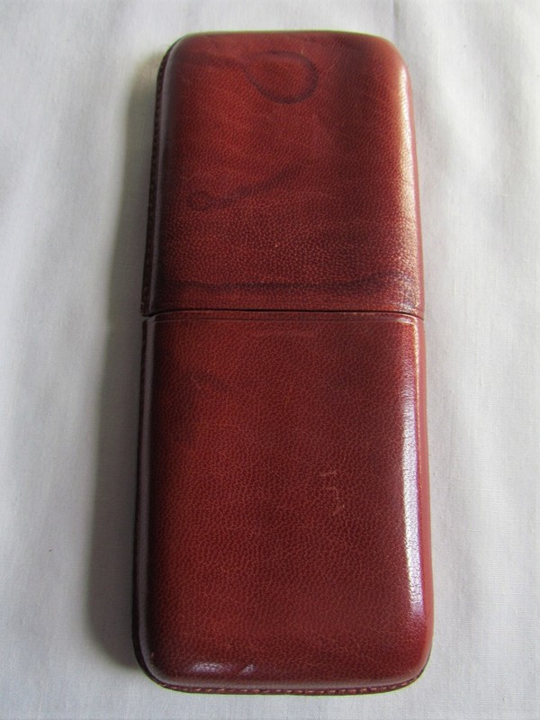 VINTAGE LEATHER 3 TUBE CIGAR HOLDER OR CASE & CUBAN CRAFTERS CUTTER SPAIN
