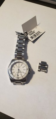 ya136402