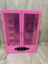 Barbie Carry Closet Mattel 2018 GBK11 Pink Storage Doll Clothes Accessories