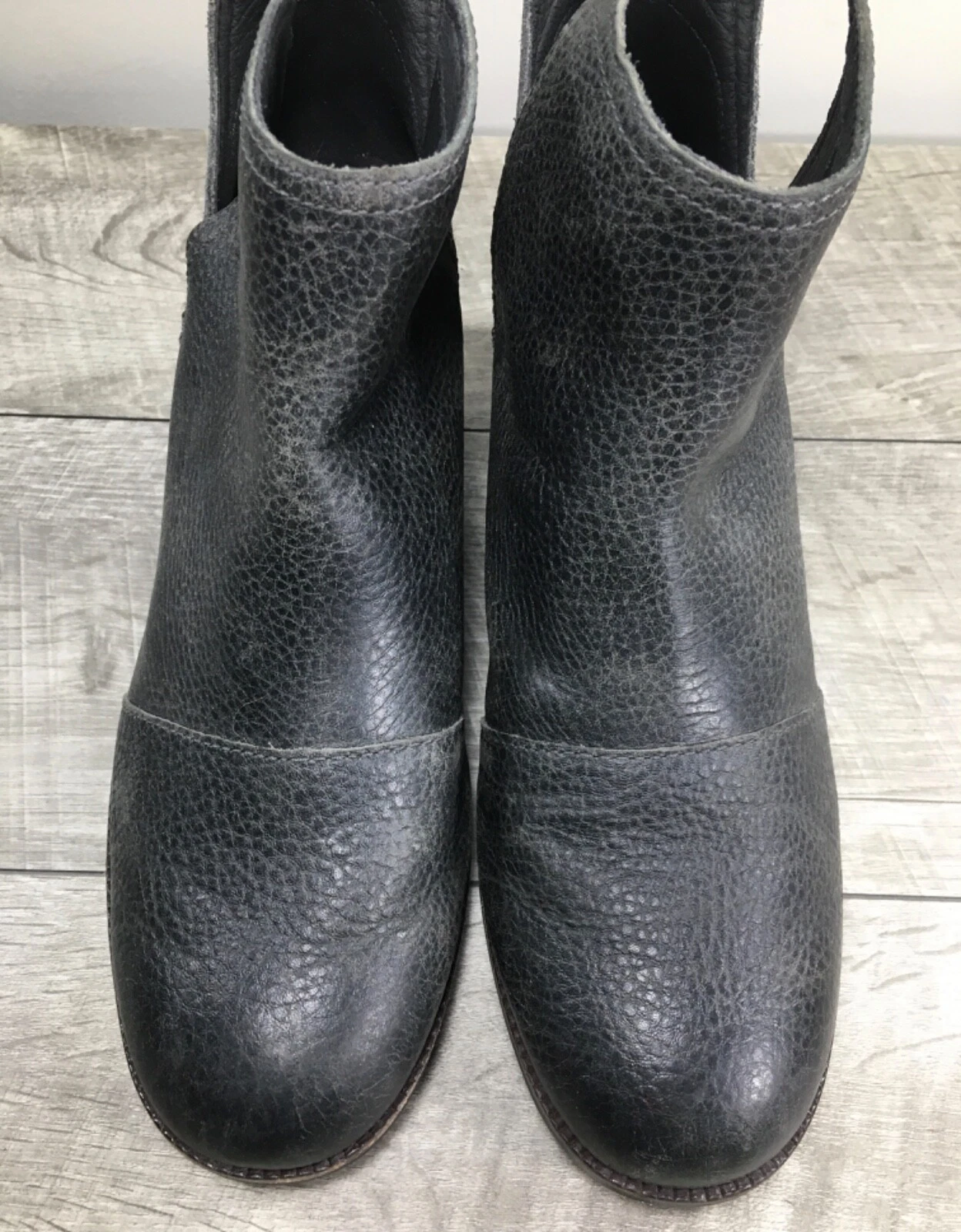 sorel cate cutout leather waterproof boots