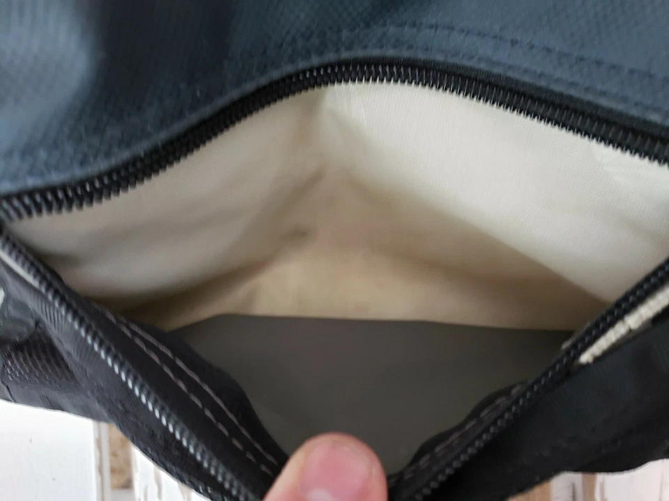 Timberland Womens Fanny Pack Bag Satchel Small Size Bag Grey Blue Straps - Image 2 of 4