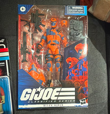 Hasbro G.I. Joe Classified Series Alley Viper Action Figure Boxed w Gun