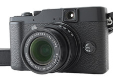   NEAR MINT    Fujifilm X10 12.0MP X Series Digital Camera Black Compact JAPAN