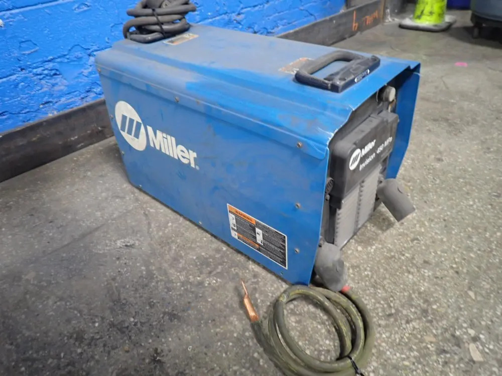MILLER INVISION 450 MPA WELDER 450 A 11250910016