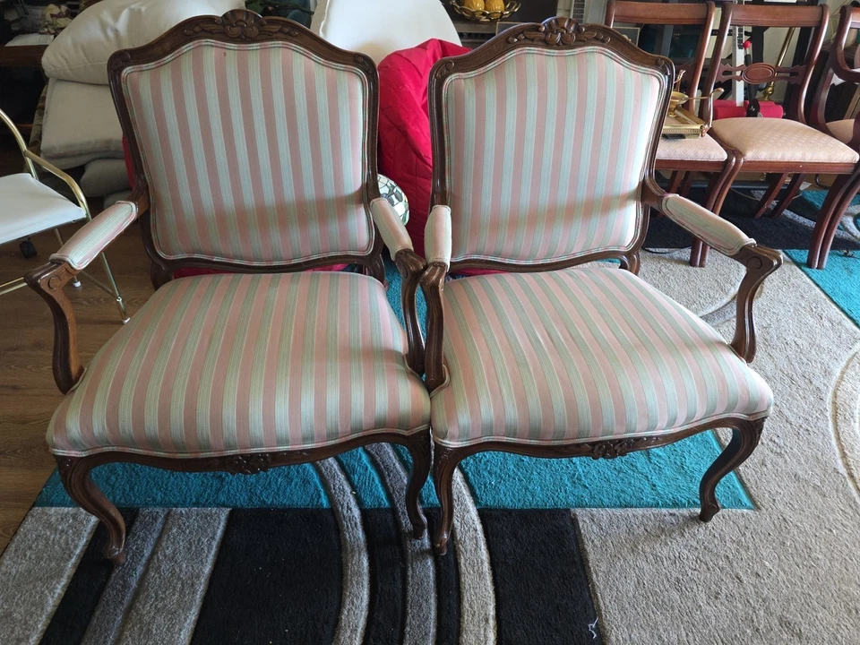 Sillas antiguas victorianas Foto 2 de 2