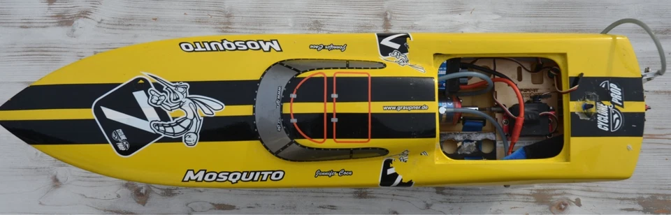 GRAUPNER MOSQUITO MONO RC RENNBOOT - Bild 4 von 4