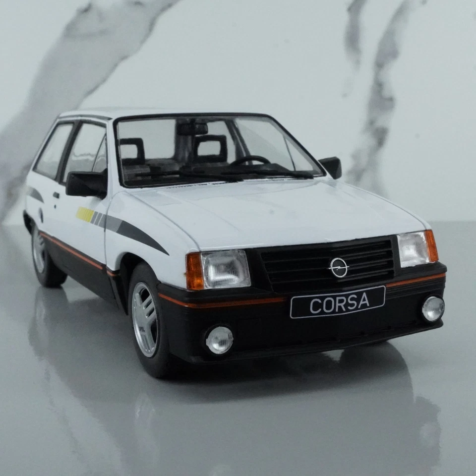 Opel Corsa A 1985 / Vauxhall Nova by WhiteBox – 1:24 Scale Diecast Model Car - Image 2 of 4