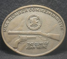 XD17127 VINTAGE 1970s  NRA MEMBER COMMEMORATIVE  GUNS MENS BRASS BELT BUCKLE