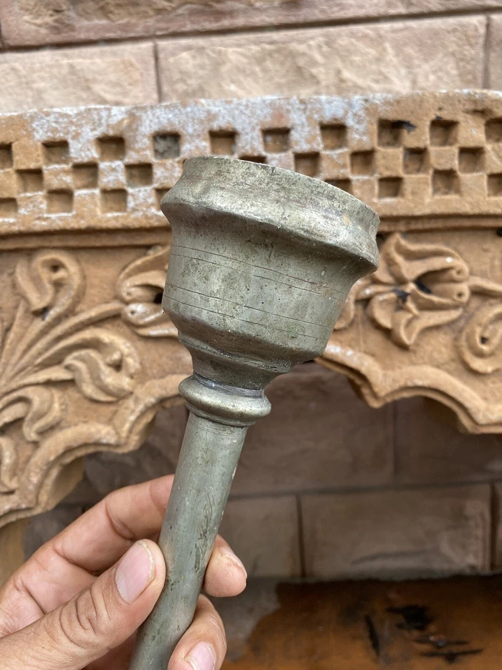 Antiguo mango batidor volador de latón plateado antiguo templo jainista Foto 4 de 4