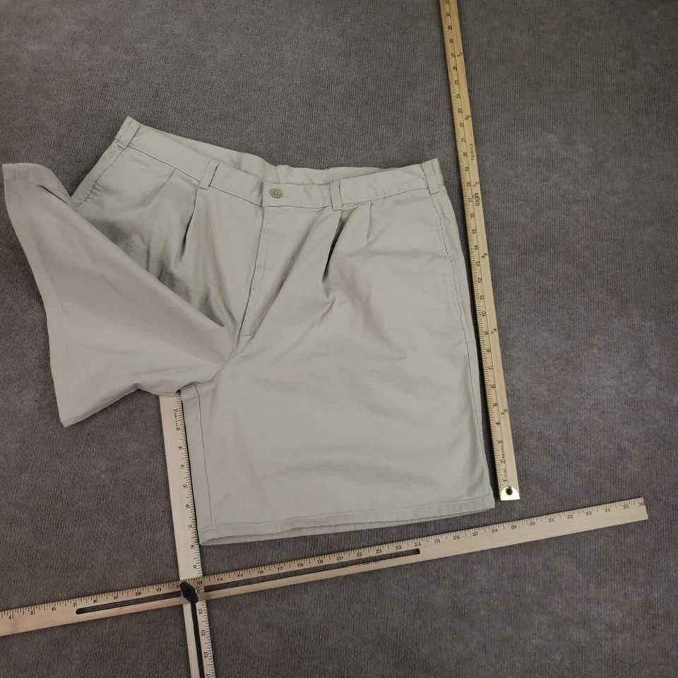 Berle Chino Shorts Mens Size 40 Beige Khaki Pleated Front 8 in inseam - Image 2 of 4
