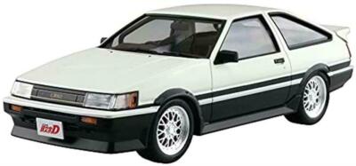 Initial D No.13 Wataru Akiyama AE86 Levin 1/24 Scale Plastic Model