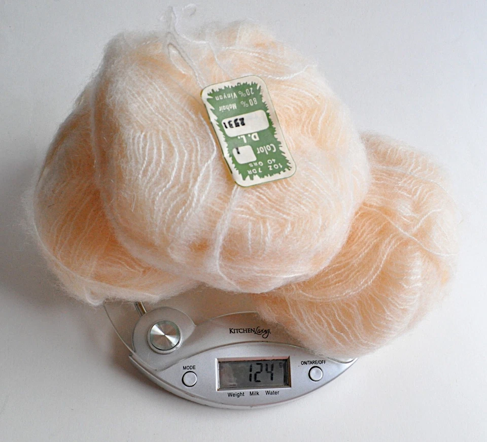 124g Lot 3 Cakes Cream Ivory Reynolds No. 1 Mohair Blend Yarn France Ball VTG - Image 2 of 4