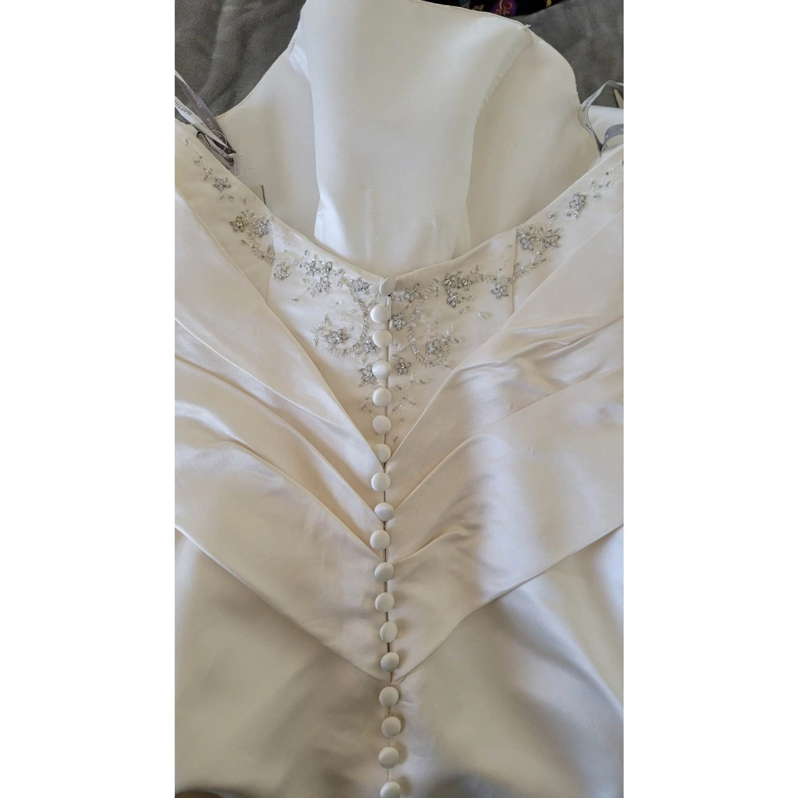 OFF WHITE Abito da sposa Matthew Christopher in seta bianco sporco