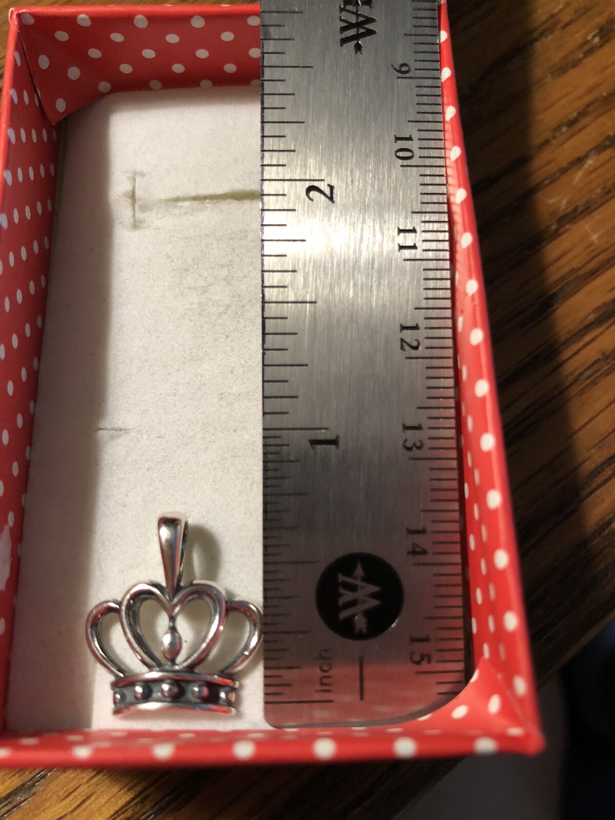James Avery RETIRED Queen of Hearts Crown Charm Gem