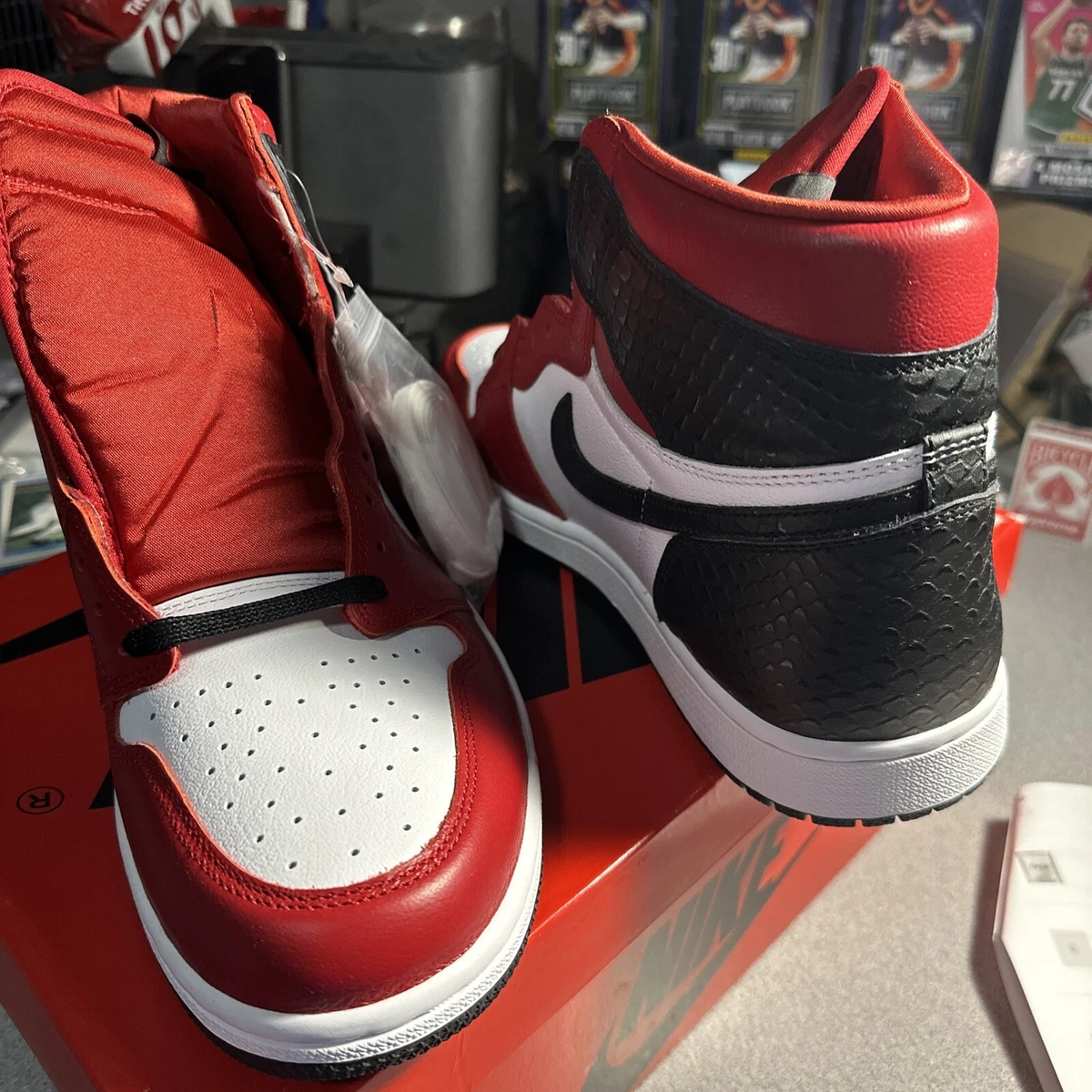 Jordan top 12 snake