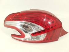 9672628280 RÜCKLEUCHTE AUßEN LINKS / 6326014 FÜR PEUGEOT 208 I CA_, CC_ 1.2 VT