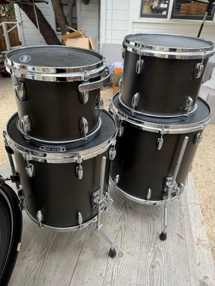 Juego de batería Gretsch Renown Maple negro satinado Foto 4 de 4