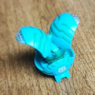 Bakugan Battle Brawlers Turquoise Bird Transforming Plastic Figurine Cartoon Toy