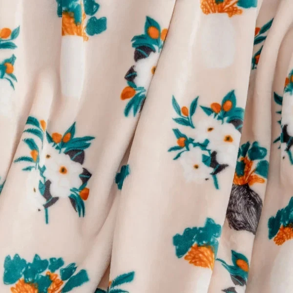 Manta Artista Serie VelvetLoft Peluche Suave Linda Reversible Lavable Foto 2 de 4