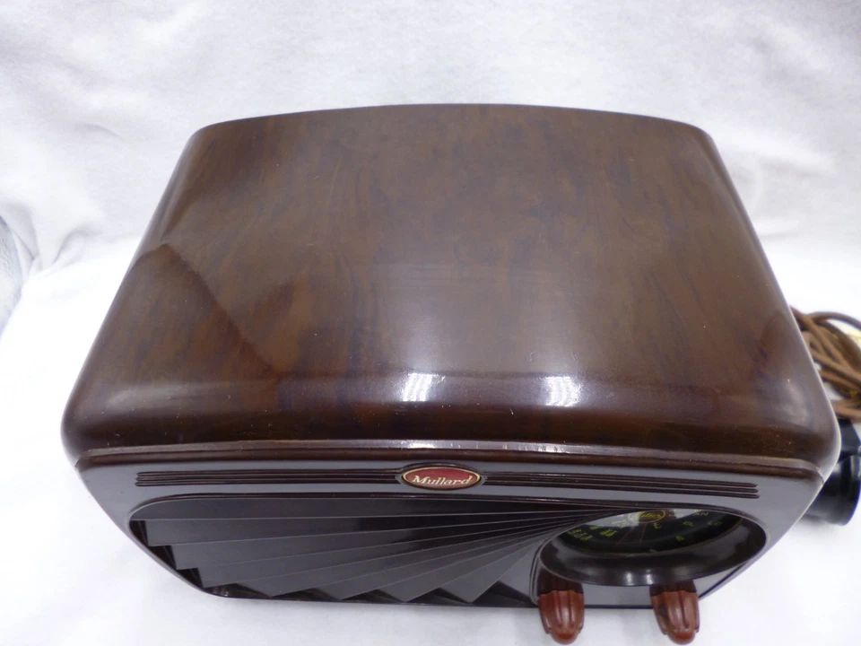 Bakelite Mullard "Meteor" Electric Radio Mullardette Model 515 1947 (working) - image 3 of 4