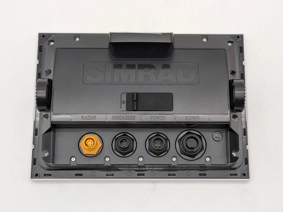 Simrad GO9 XSE 9" Fishfinder Combo w/TM Transducer 83/200 kHz | 000-16293-001 - Image 4 of 4