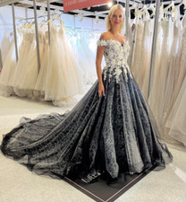 Gothic Black and White Flowers Wedding Dresses Off the Shoulder Bridal Gowns