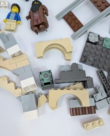 LEGO Harry Potter Gringotts Bank 4714 &ndash; Vintage 2002 Set w/ Box & Inserts &ndash; Used