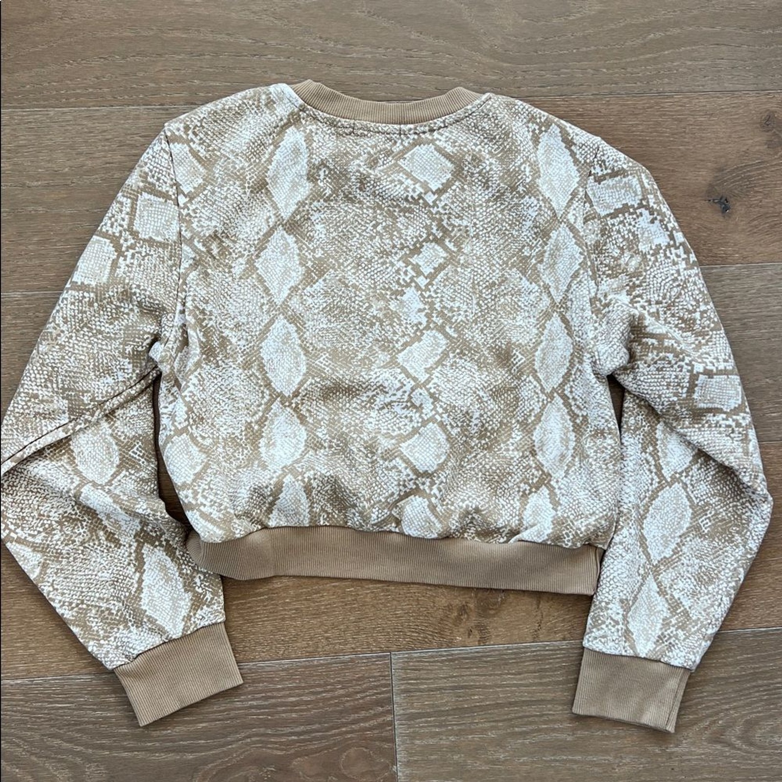 True Religion Python Shrunken Beige Snake Print S… - image 4