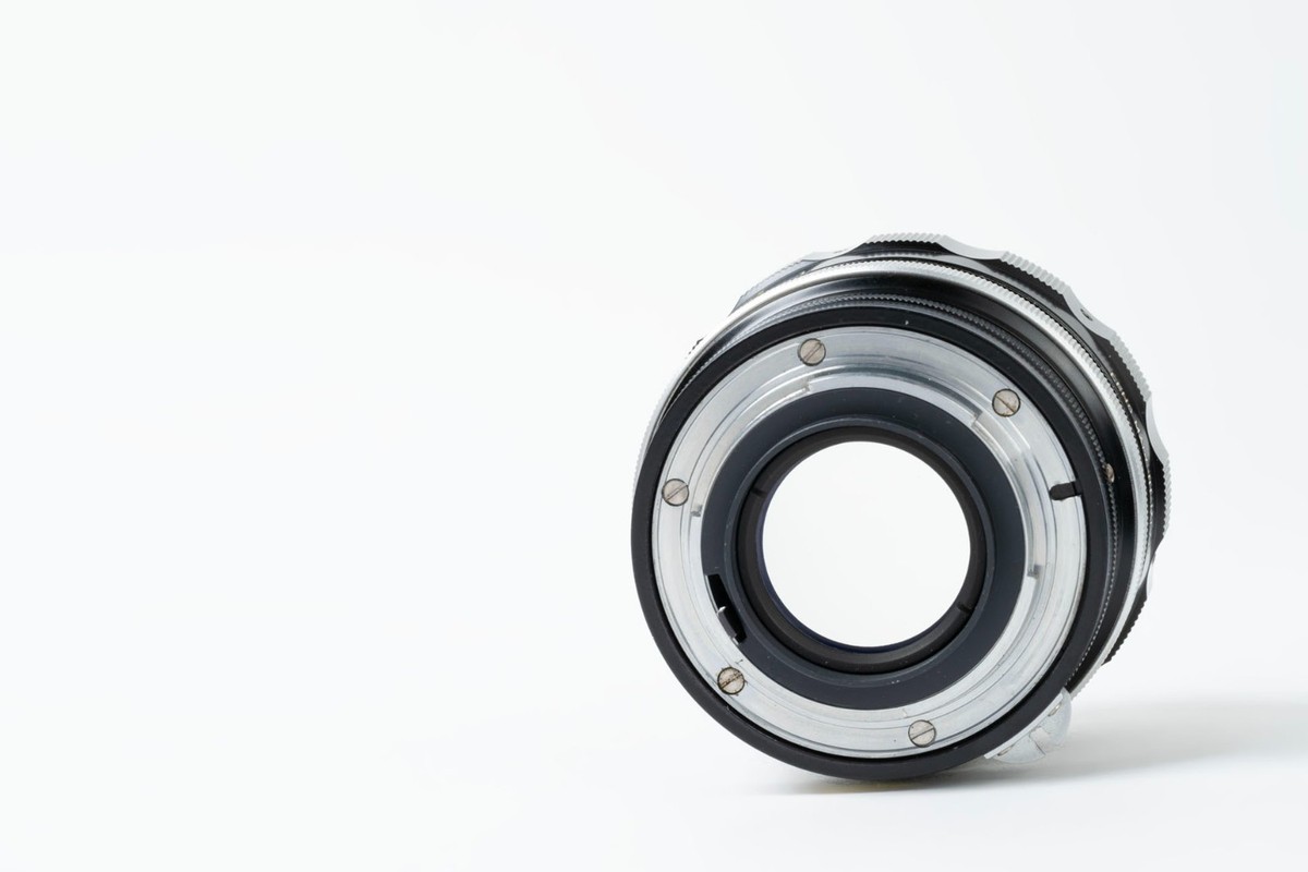 Nikon Nikkor-H Auto 85mm F1.8 - non-AI; Nikon F mount (91-93%new