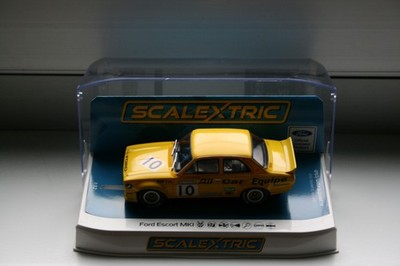 Scalextric C4590 Ford Escort MK1 ''No.10 Nick Whiting, All Car Equipe'' 1971 1:32
