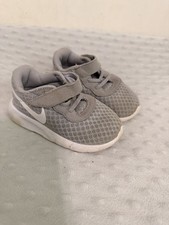 Nike Grey Tennis Shoes Toddler Boys Size 6 Play Condition